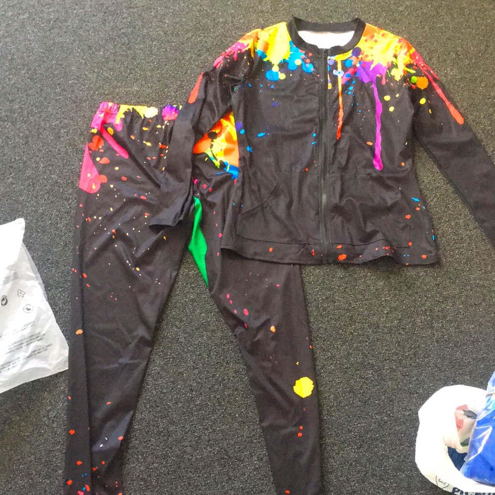 Black paint design Sweatsuit